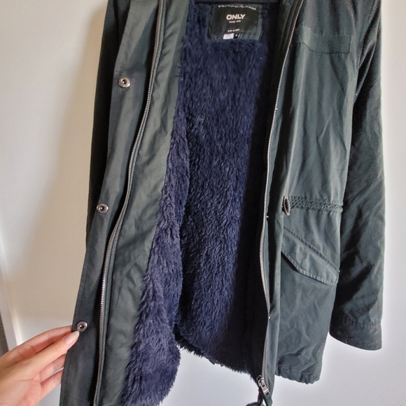 ONLY winter coat - Picture 4 of 9